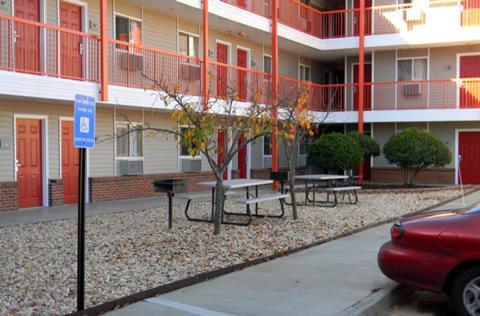 Stay Inn & Suites - Stockbridge Εξωτερικό φωτογραφία