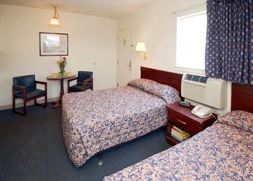 Stay Inn & Suites - Stockbridge Δωμάτιο φωτογραφία